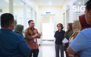 SIG Supports Barantin Technical Guidance Program: Enhancing Quality & Safety of National Fishery Exports Enhancing Quality & Safety of National Fishery Exports SIG Dukung Penyelenggaraan Bimtek Barantin_ Tingkatkan Mutu & Keamanan Ekspor Produk Perikanan Nasional
