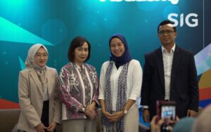 SIG & School of Pharmacy ITB Collaborate with BPOM to Successfully Hold a Seminar on “Understanding In-Vitro & In-Vivo Studies in Cosmetic Products School of Pharmacy ITB SIG & SF ITB Sukses Gandeng BPOM Selenggarakan Seminar Bertajuk Kenali Kajian In-Vitro & In-Vivo Untuk Produk Kosmetika Berdaya Saing