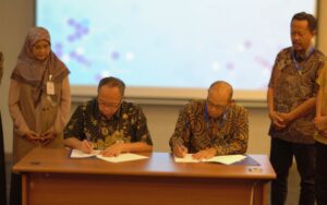 SIG and ITB School of Pharmacy Sign Memorandum of Understanding to Strengthen Collaboration in Education, Research, and Testing ITB School of Pharmacy MoU SIG x ITB