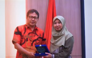 SIG Highlights the Essential Role of Laboratories for the Future at the Grand Seminar of Chemistry Fair UI 2025 UI Grand Seminar of Chemistry Fair UI 2025